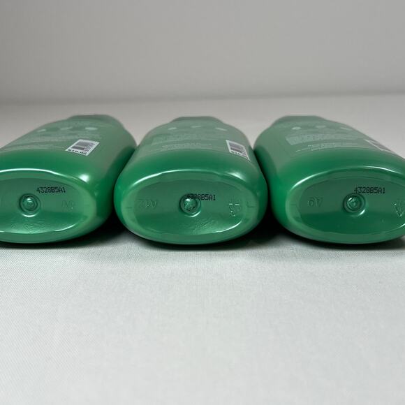 QTY 3 - Bath & Body Works Vanilla Bean Noel Body Lotion Moisturizer Cream 8oz - Picture 3 of 4